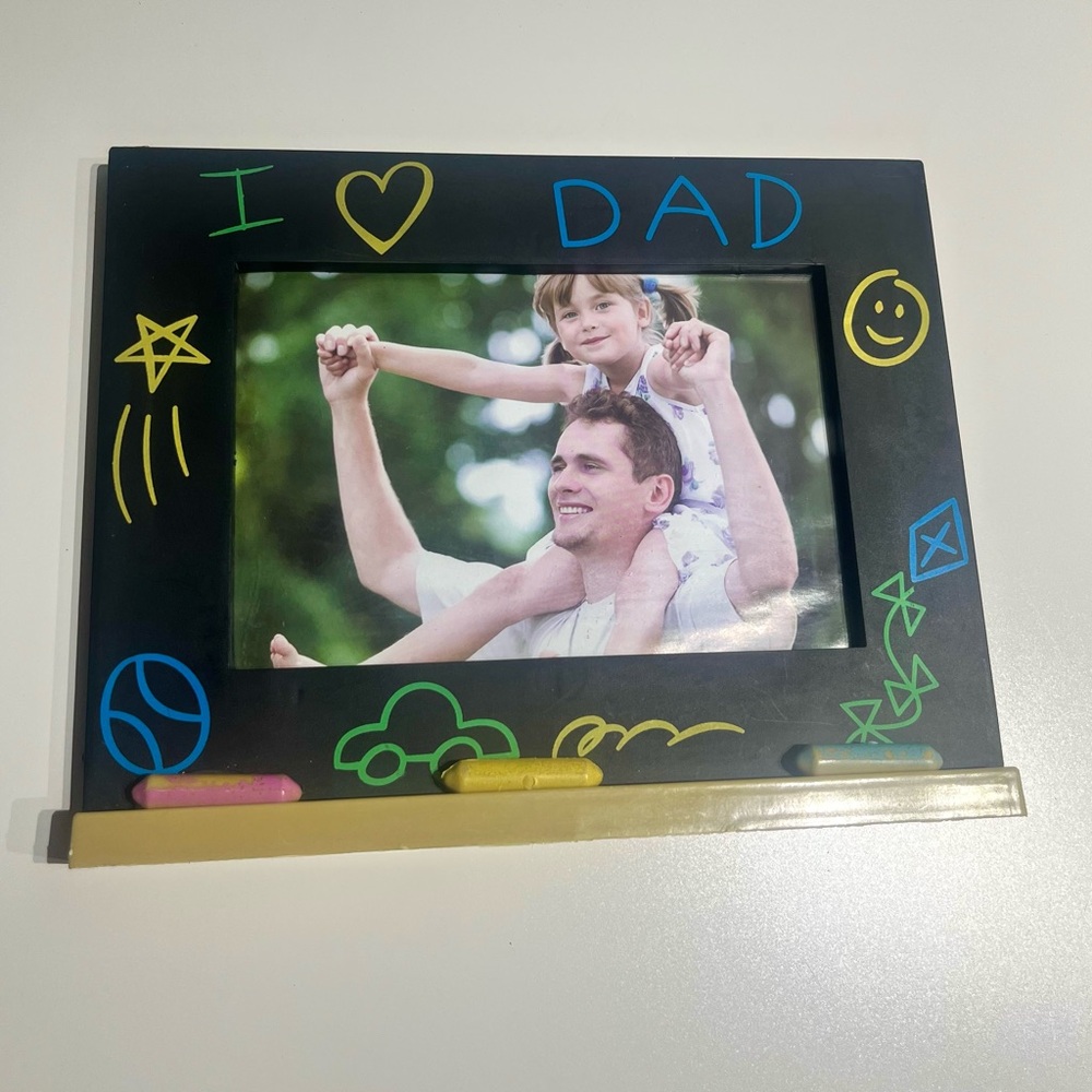 Vintage I ♥ Dad Chalkboard Photo Frame in Black with Colorful Accents